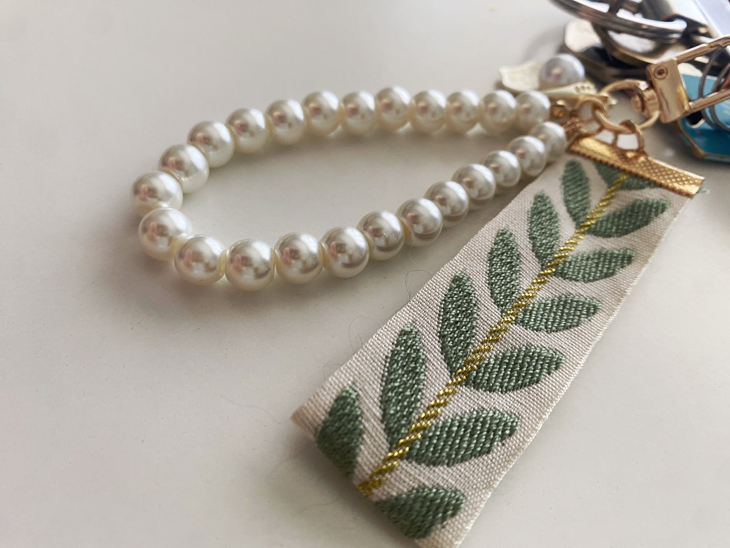 Pearl Garden Grace Keychain